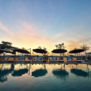 golden-tulip-devins-seminyak-hotel.hotelsseminyak.net/